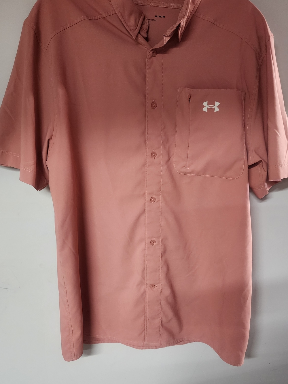 Under Armour Men's Short-Sleeve Button-Down Shirt in Dusty Rose
